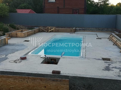 Строительство уличного бассейна